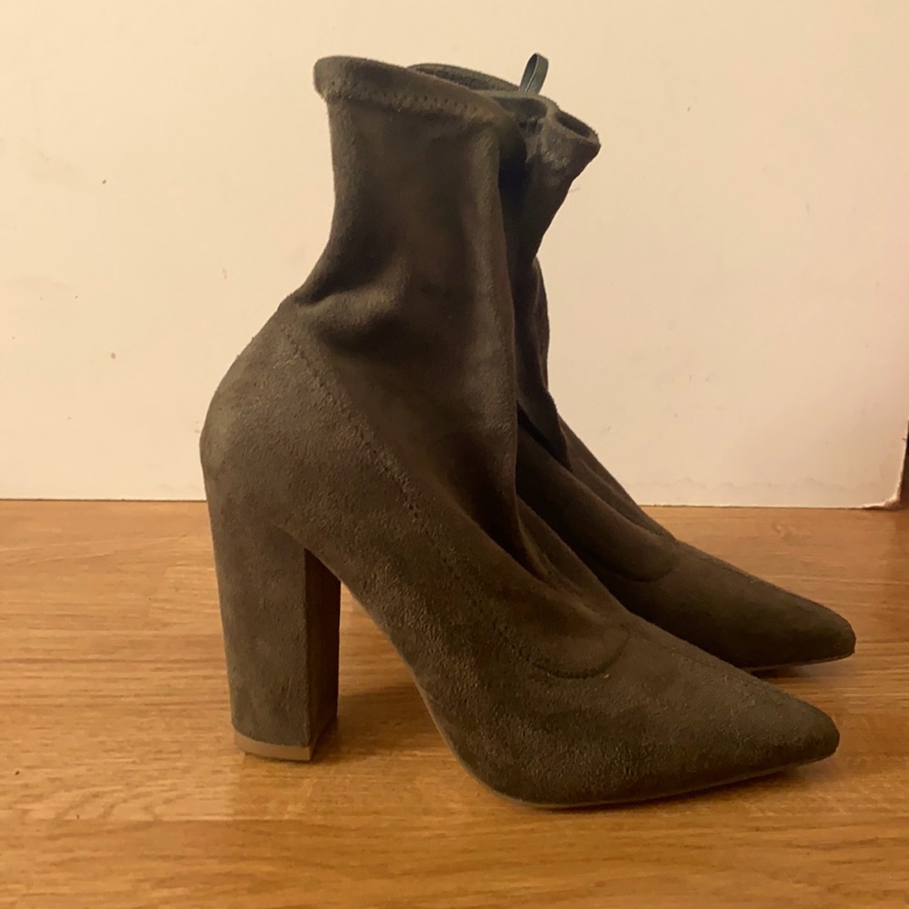 Forever21 Sock booties
